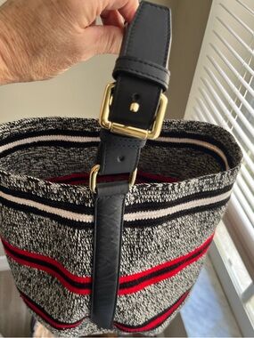 Gorgeous woven bag from Cesta Collective❤️💕